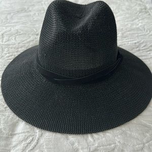 NWT WYETH Women’s Hat